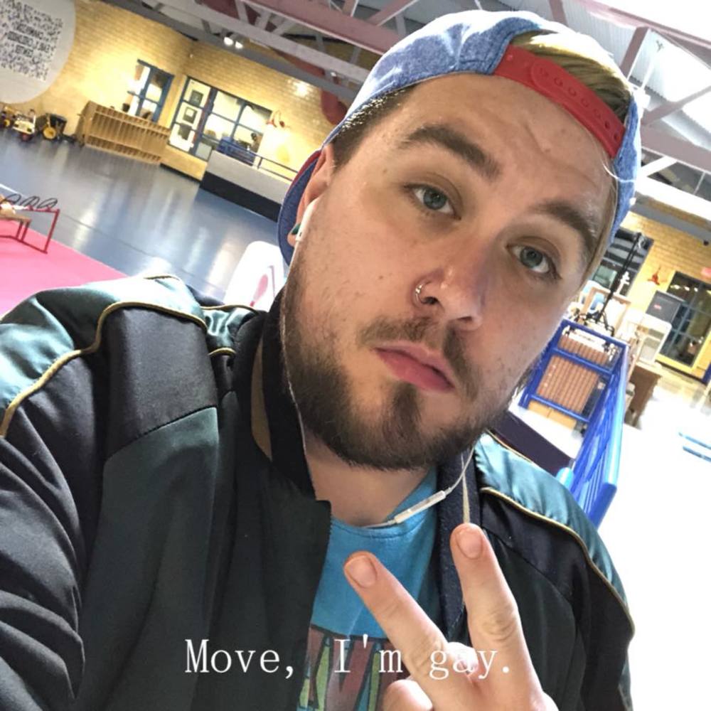 Meet your Posher, Carlos